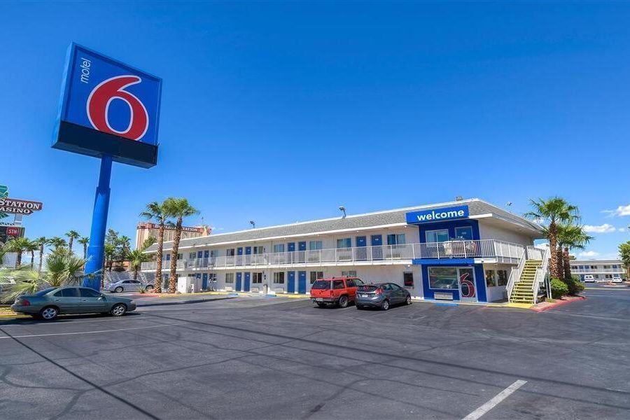 Motel 6